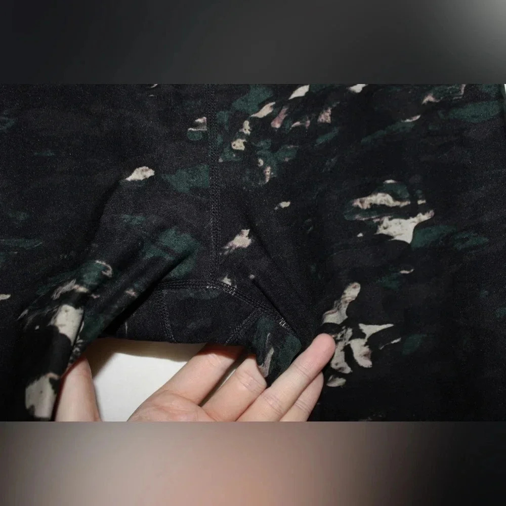 Donna Karan Camo Mesh Panel Leggings Small - Picture 4 of 10
